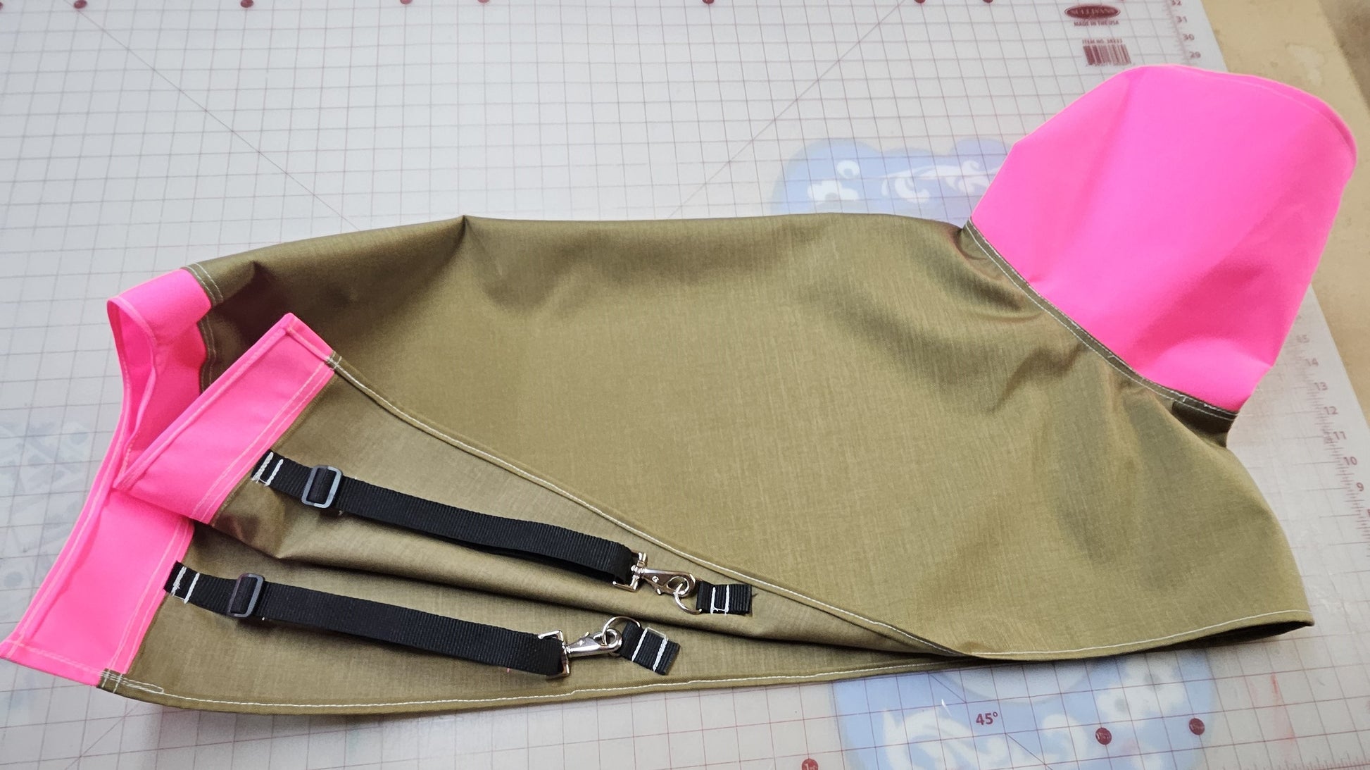 Open Rear With Leg Straps